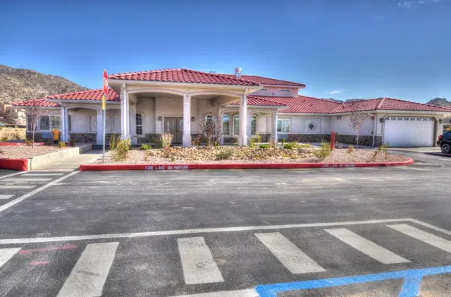 Beehive Homes of Four Hills — Assisted Living — Albuquerque, NM photo