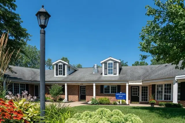 Commonwealth Senior Living at Grand Rapids — Assisted Living — Grand Rapids, MI photo