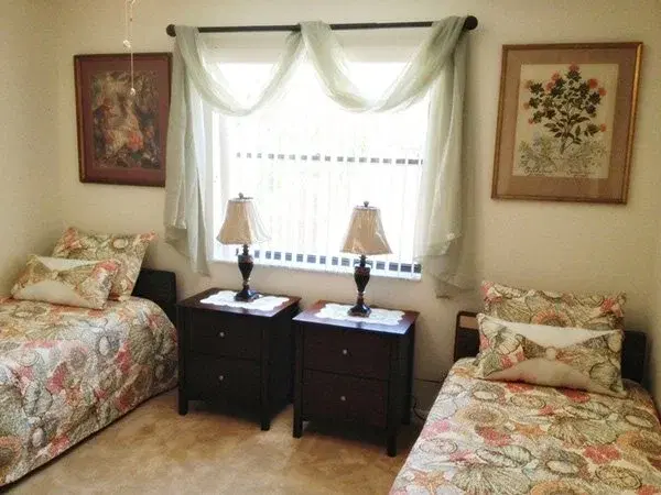 Coral Springs Country Club for Seniors — Assisted Living — Coral Springs, FL photo
