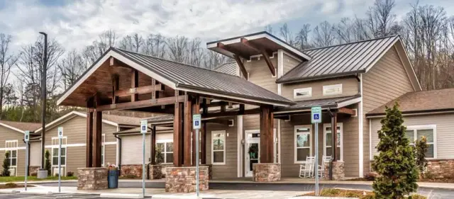 Pinnacle Assisted Living — Assisted Living — Knoxville, TN photo