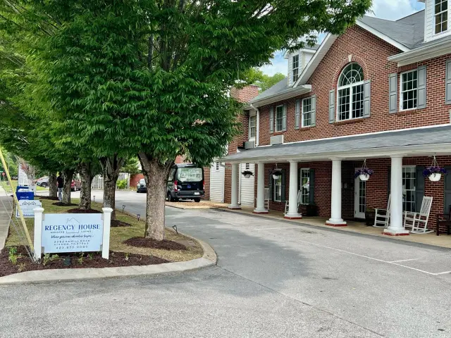 Regency House — Assisted Living — Hixson, TN photo