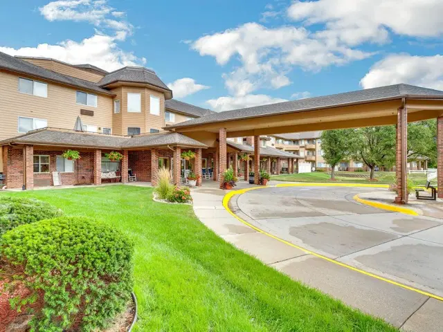 Buckingham Senior Living — Independent Living — St. Joseph, MO photo