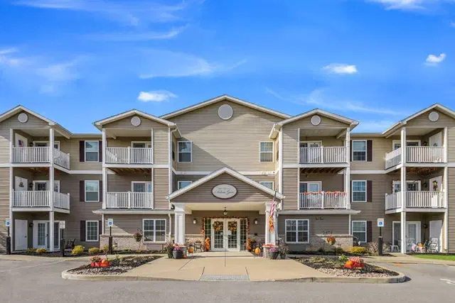 Emerald Reserve Elkhorn — Independent Living — Elkhorn, NE photo
