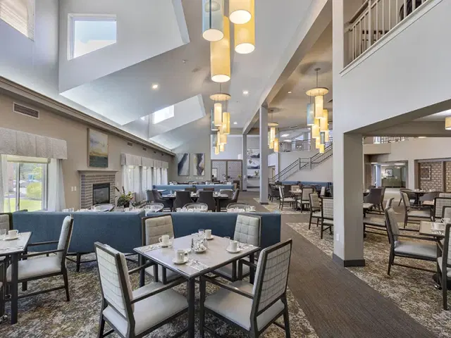 Holiday Copley Place — Independent Living — Copley, OH photo