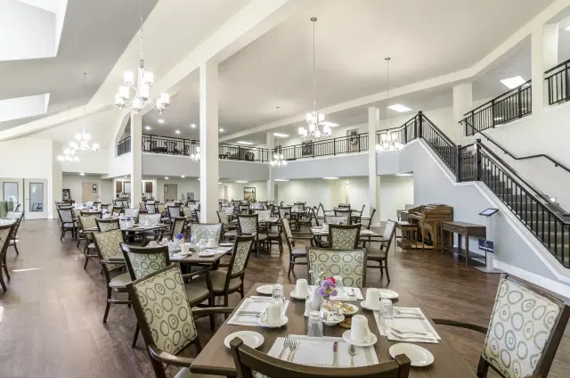 Holiday Greenwood Terrace — Independent Living — Lenexa, KS photo