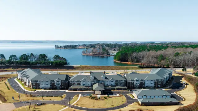 Lakeview Retirement Community — Independent Living — Columbia, SC photo