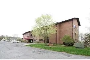 Luther Ridge — Independent Living — Middletown, CT photo