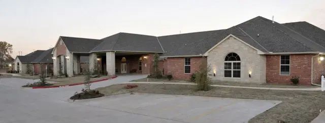 Tealridge Retirement Community — Independent Living — Edmond, OK photo
