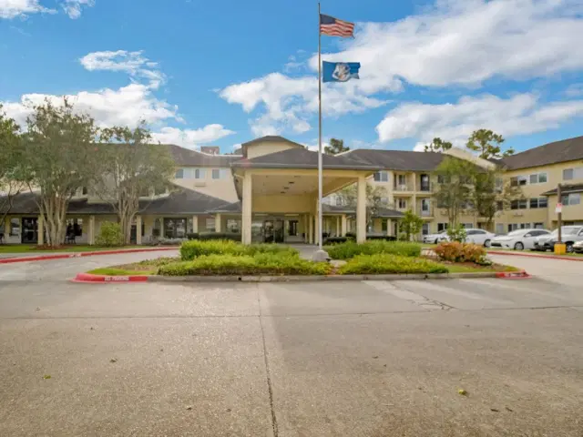Whealdon Estates By Barclay House — Independent Living — Baton Rouge, LA photo