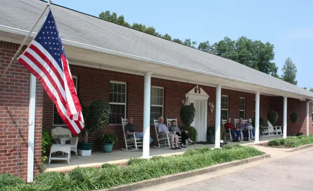 Countrywood Manor Assisted Living & Lakeview Place Dementia Care — Assisted Living — Mantachie, MS photo