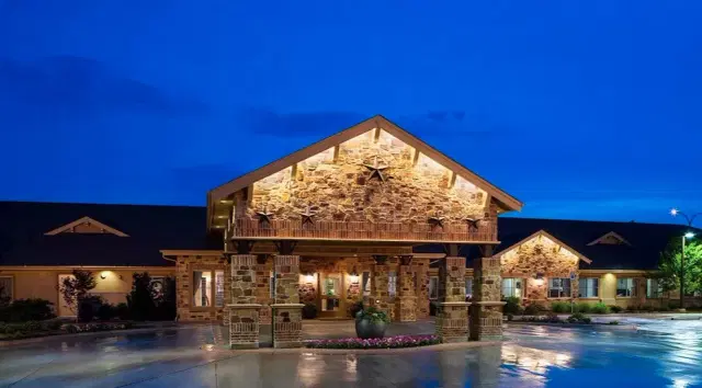 Pegasus Landing of Saddlebrook — Memory Care — Frisco, TX photo