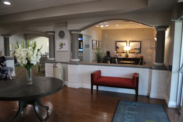 St. Louis Hills Assisted Living and Memory Care — Memory Care — St. Louis, MO photo