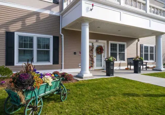 Windrose at Woburn — Memory Care — Woburn, MA photo